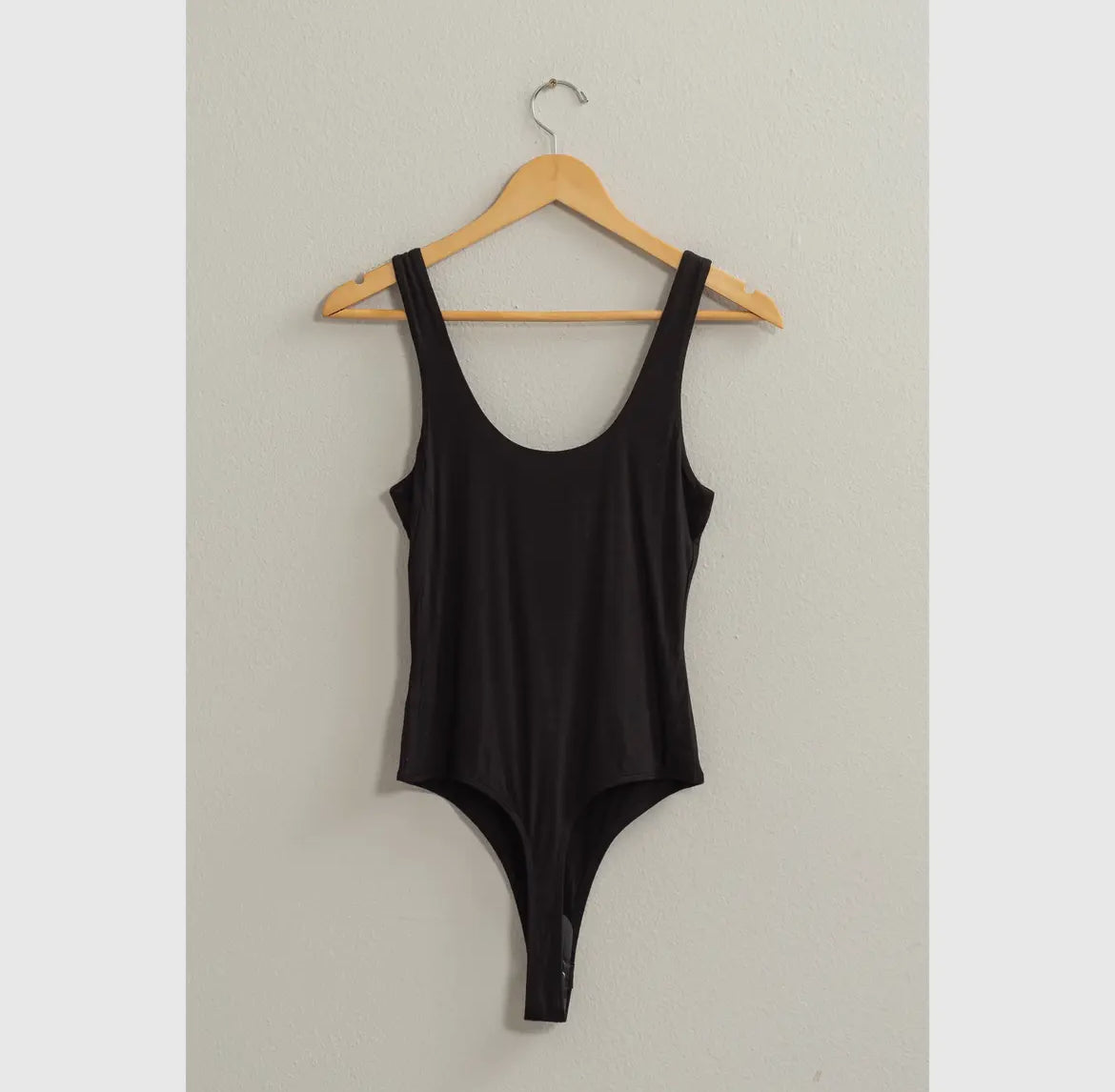 Flattering Scoop Bodysuit Black
