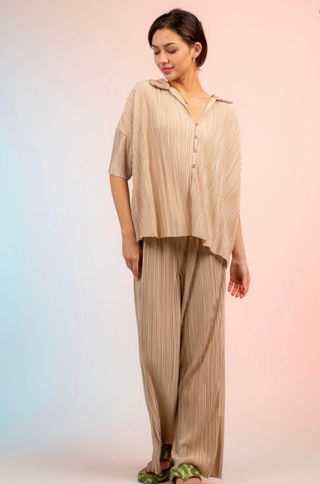 Limitless Pleated Set in Champagne