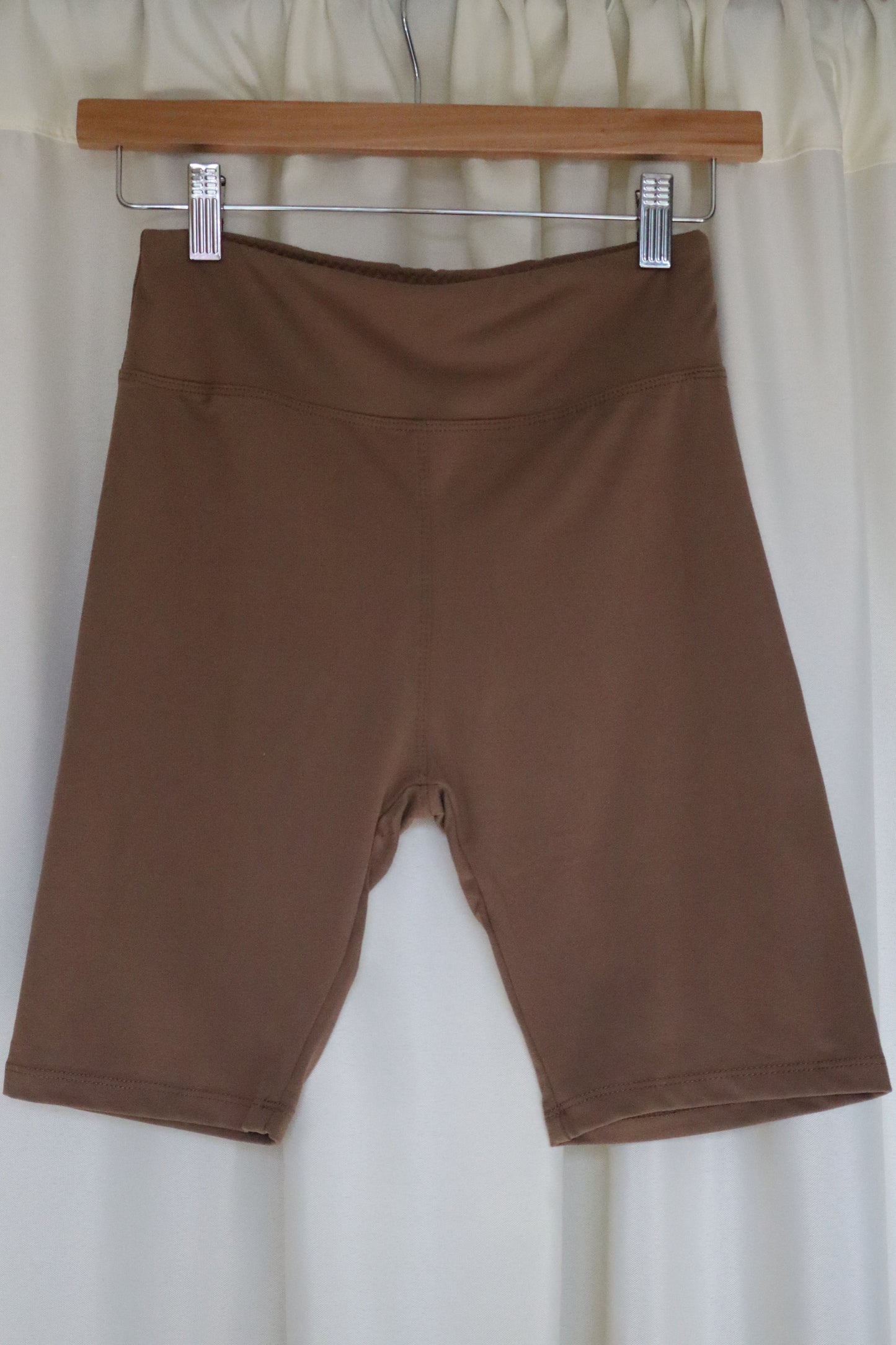 Biker Shorts in Mocha