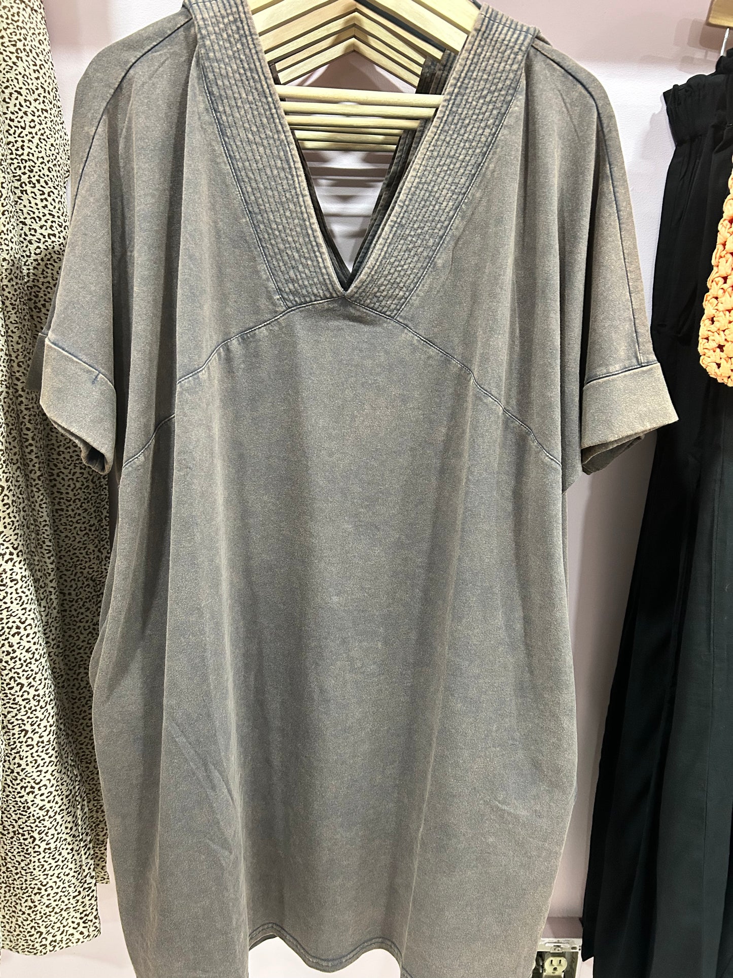 Curvy Cool Vibes in Charcoal