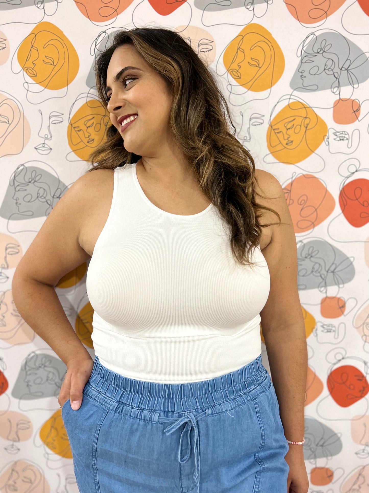 Basic Tank in White