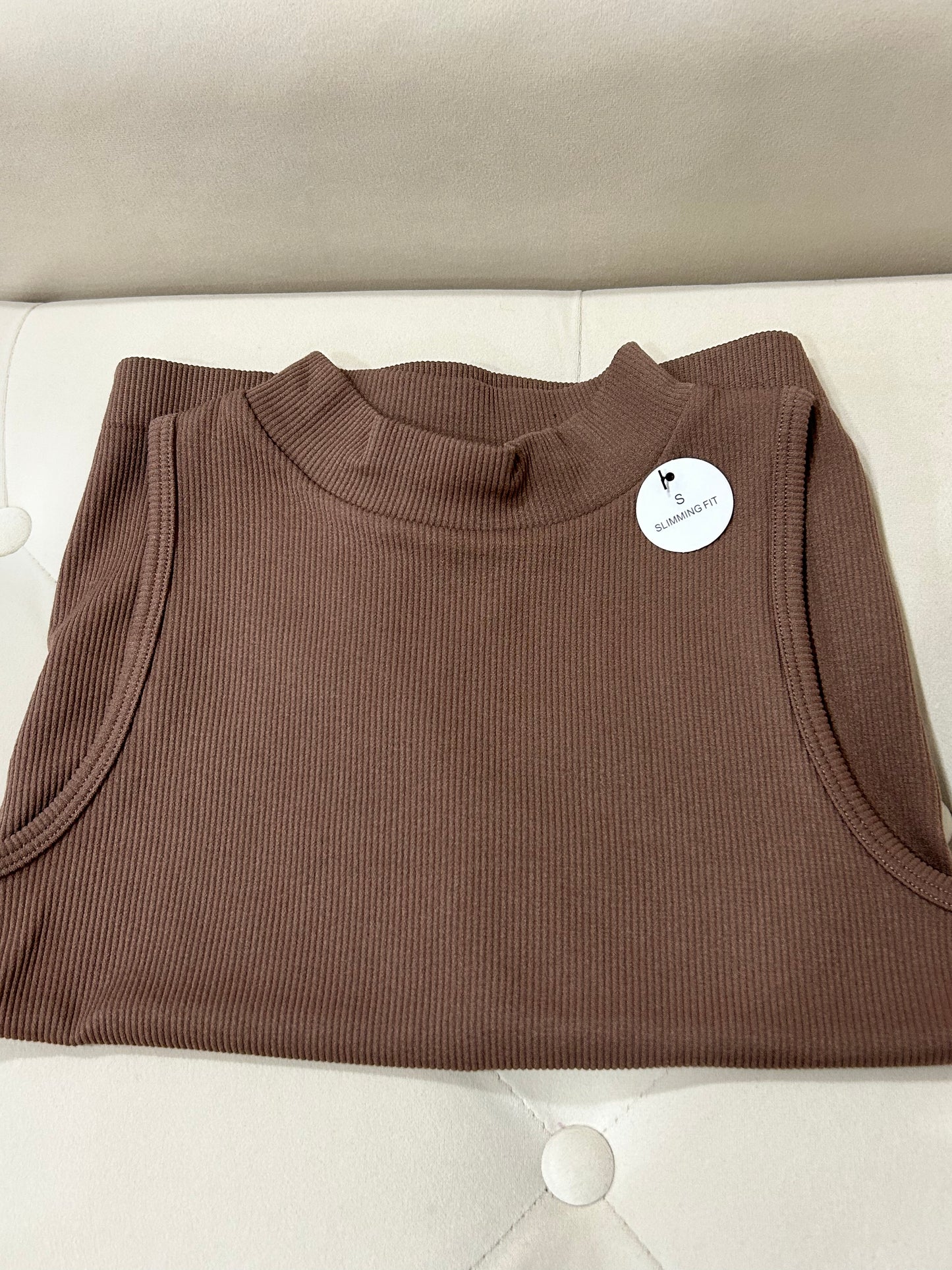 Chloe Top in Mocha