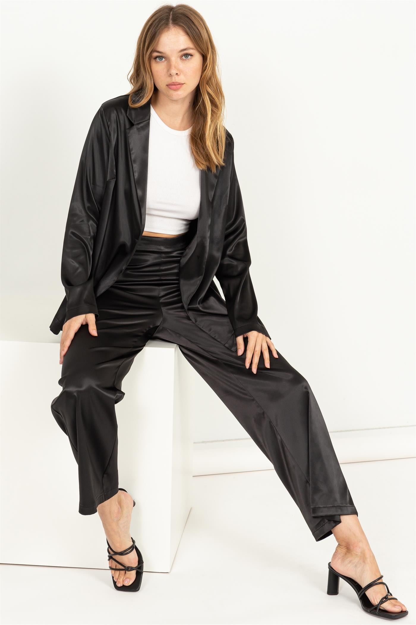 Old Hollywood Suit in Black