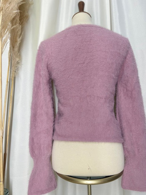 v neck mauve pink soft fuzzy sweater top with small flare sleeve at the cuff
