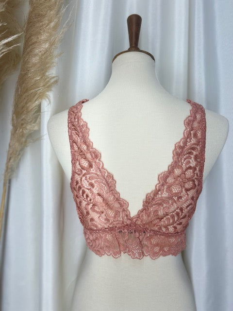 Lacey Peach Bralettea
