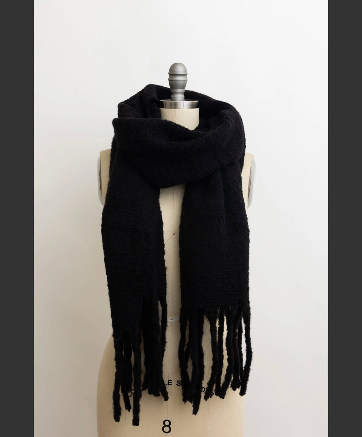 Cozy Blk Scarf