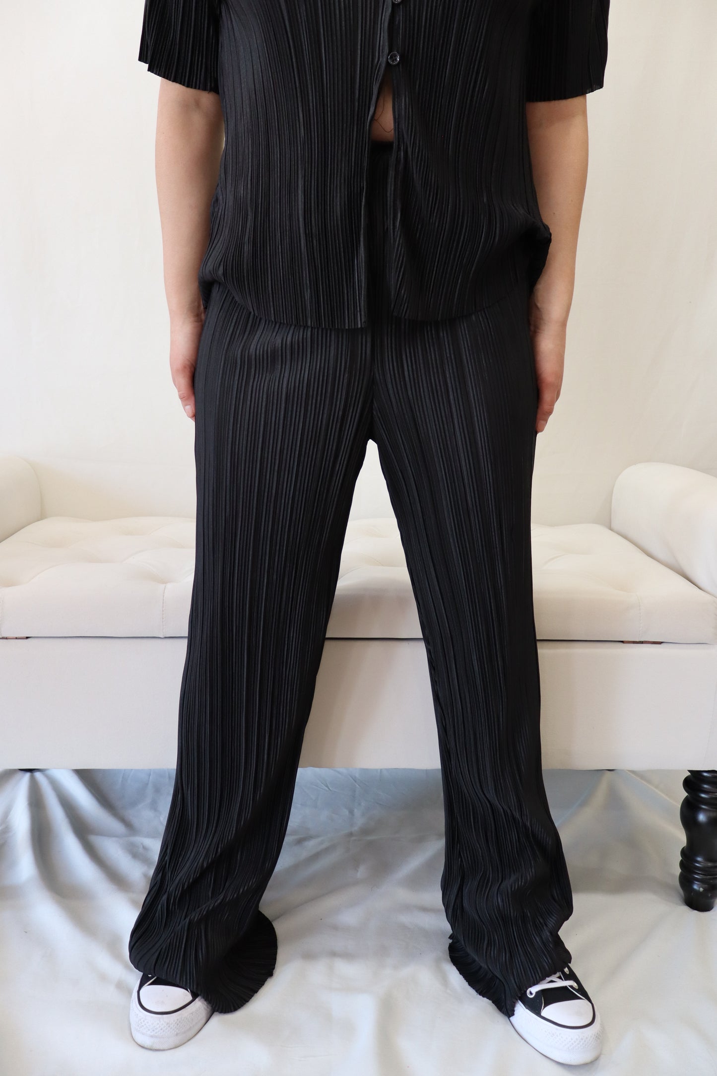 Limitless Pleated Set in Black